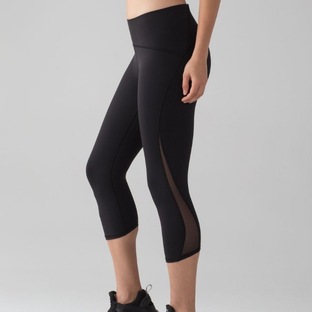 Lululemon Train Times Crop 17" Sz4
